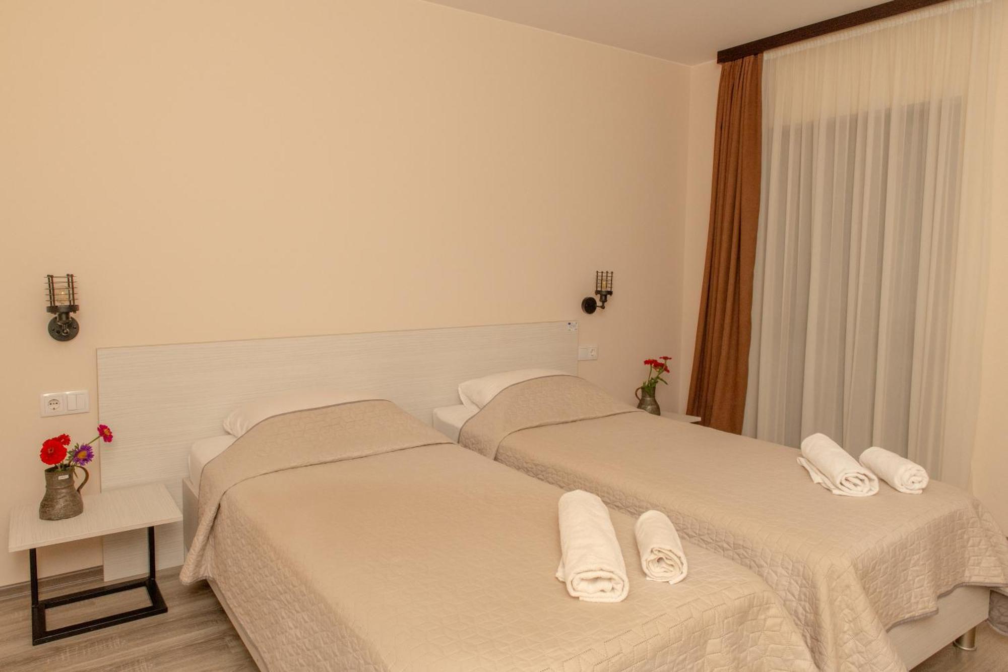 Alvani Inn K'vemo Alvani Exteriér fotografie