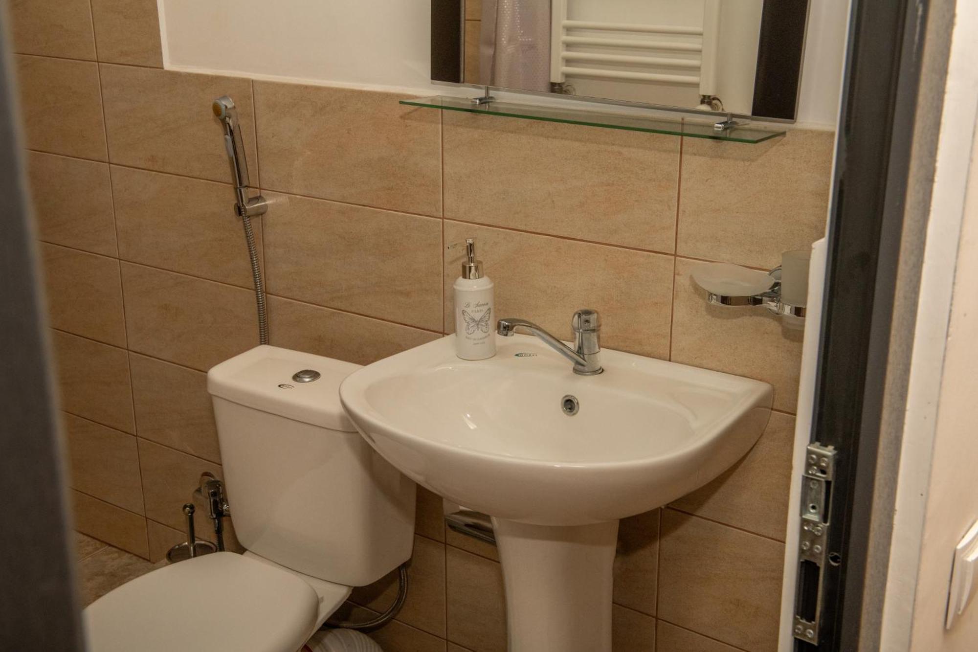 Alvani Inn K'vemo Alvani Exteriér fotografie